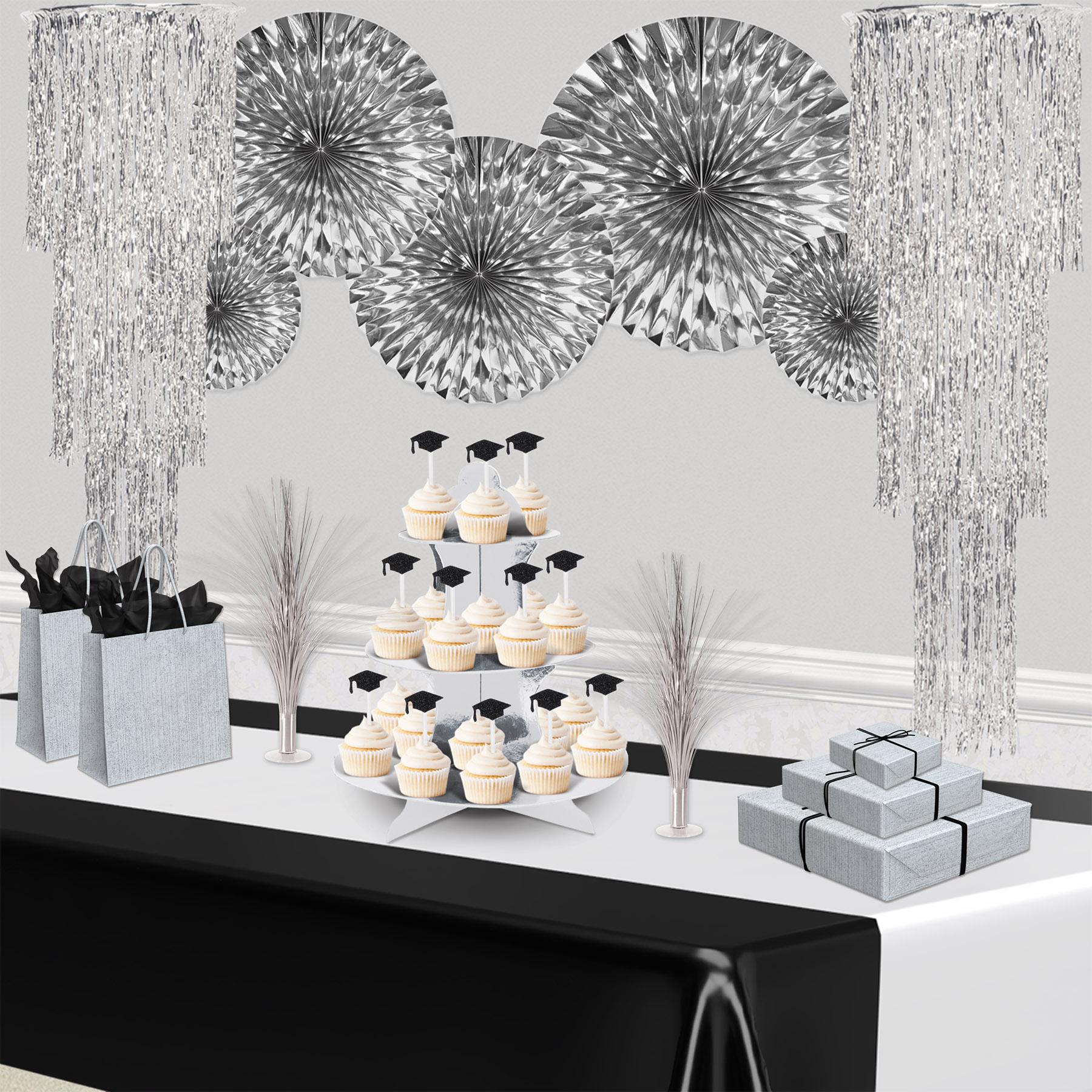 Beistle 3-Tier (1-Ply)Shimmering Party Chandelier - silver